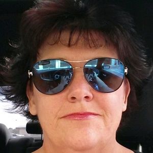 Meet your Posher, Dawn